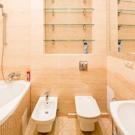 Однокімнатні Апартаменти Студіо Поряд З Медуніверситетом Apartment Lviv