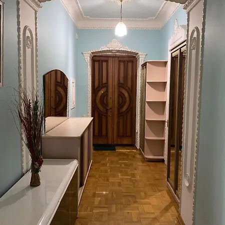 Apartment Однокімнатні Апартаменти Студіо Поряд З Медуніверситетом
