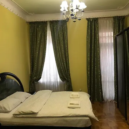 Однокімнатні Апартаменти Студіо Поряд З Медуніверситетом * Lviv