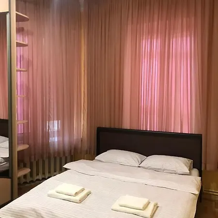Apartment Однокімнатні Апартаменти Студіо Поряд З Медуніверситетом Lviv